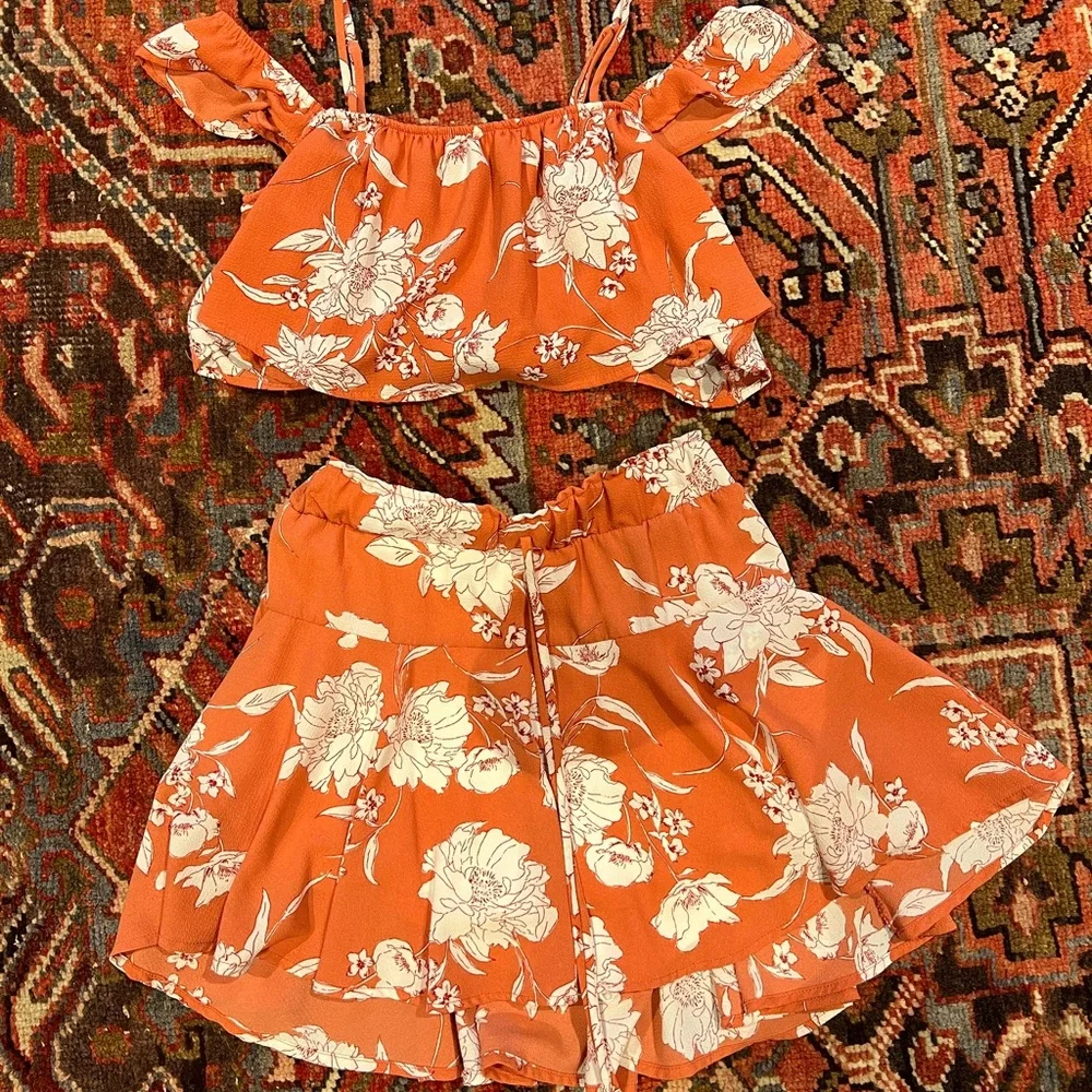 Orange Set - Picture 1 of 6